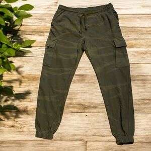 🆕 REASON Camo Cargo Joggers Loungewear